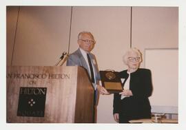 Dr. Desmond receives the Apgar Award